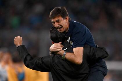Gustavo Costas, el DT de Racing que quiere devolver a la Academia a la cima de América, como cuando era la mascota del campeón