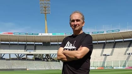 Gustavo Farías es actualmente el responsable del museo del estadio Mario Alberto Kempes