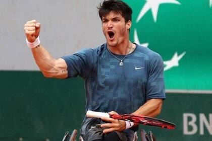 Gustavo Fernández lanza el festejo: está en la final de París