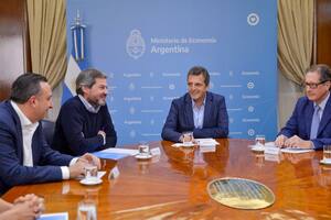 Gustavo Hani (CAT), Matías Lammens, Sergio Massa y Miguel Pesce