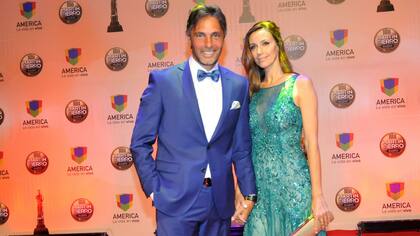 Gustavo López y su mujer