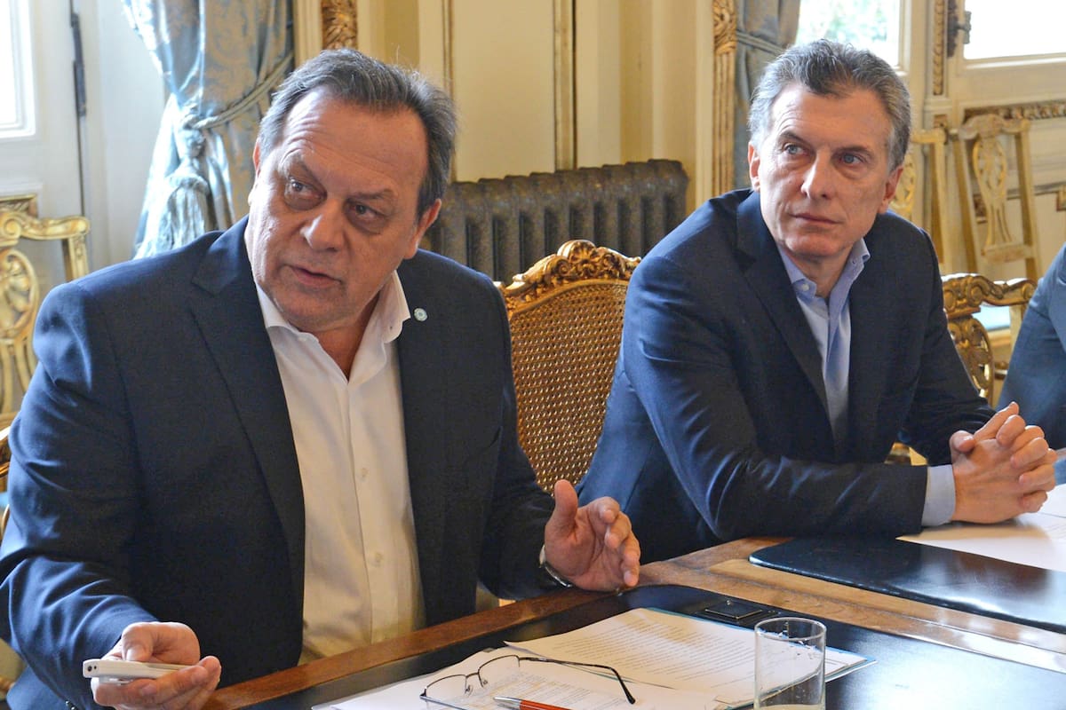 Gustavo Santos, Ministro de Turismo