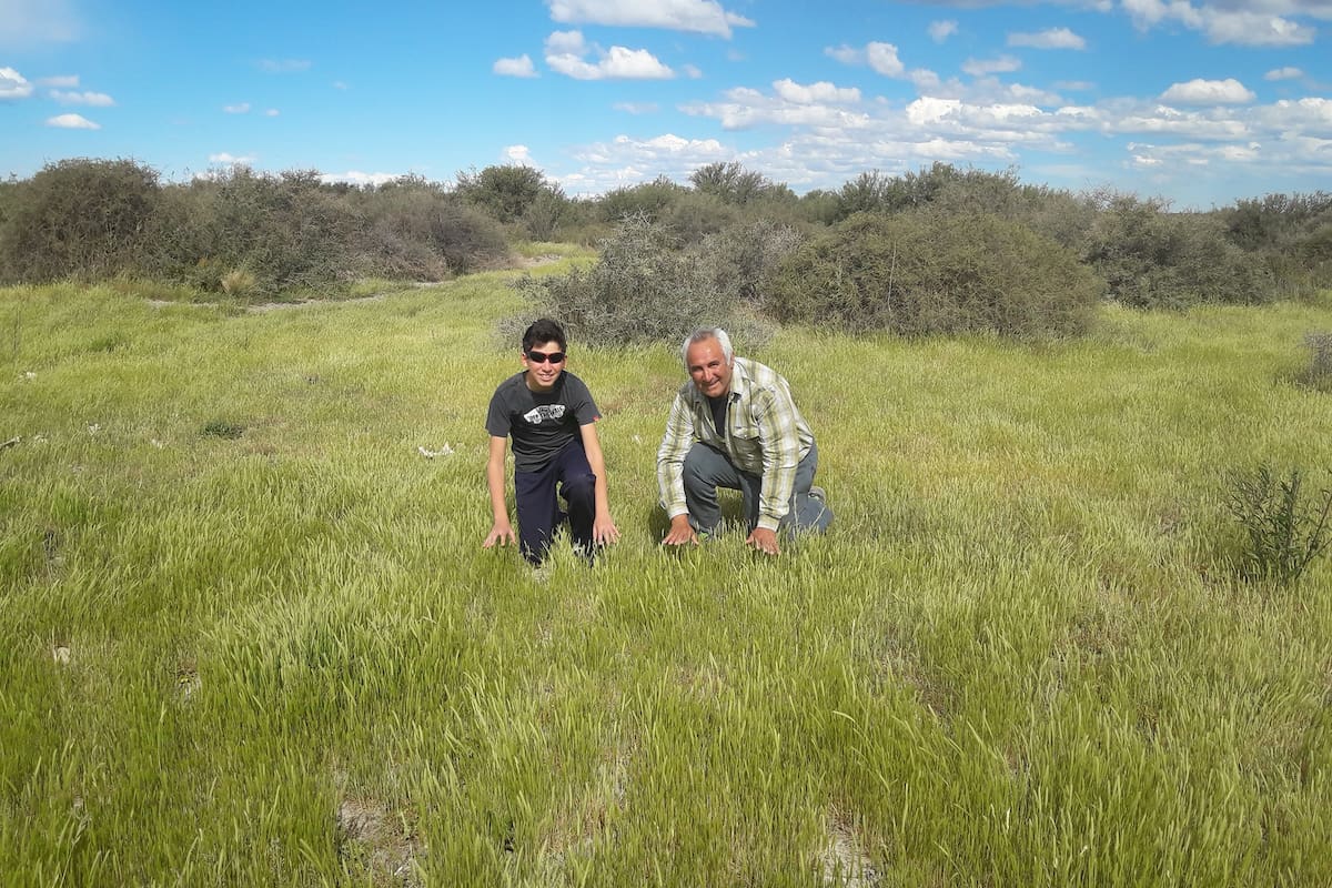 Gustavo Urcera con su hijo