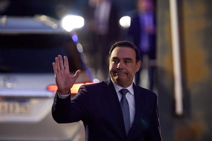 Gustavo Valdés, gobernador de Corrientes, seguirá integrando Provincias Unidas, pero su diputado irá al bloque de la UCR