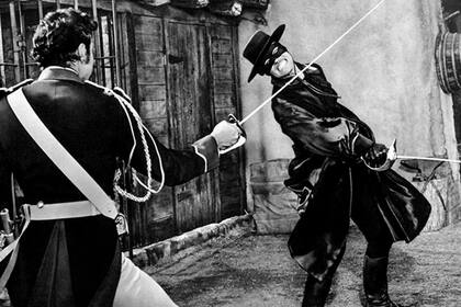 Cuál es la historia que vincula al actor de El Zorro con Malvinas