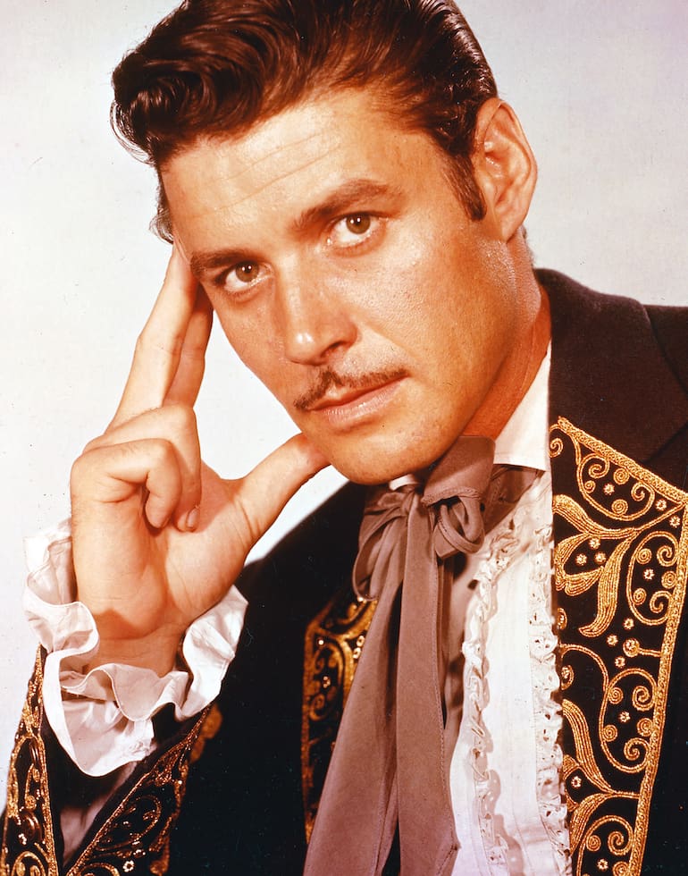 Guy Williams, ya instalado en la Argentina, soñó con realizar una película de su emblemático personaje El Zorro