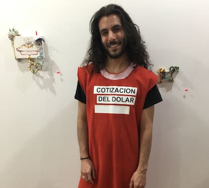 Guzmán Paz y su "obra" "Cotización del dólar"