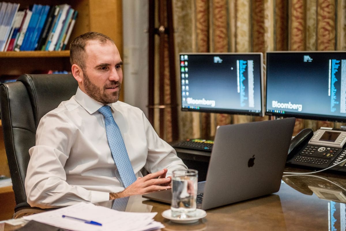 Guzmán rechazó las modificaciones legales que propusieron algunos bonistas