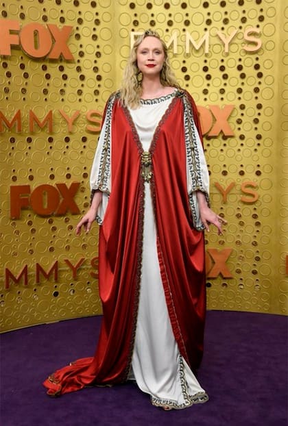 Gwendoline Christie, por Gucci