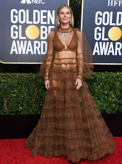 Gwyneth Paltrow, con un vestido que combinó volados y transparencias