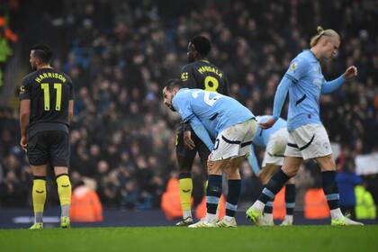 Haaland falla un penal y el Man City pierde más puntos, tras empate 1-1 con Everton