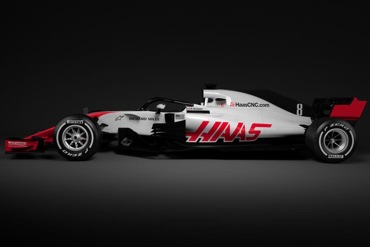Haas fue el primero en abrir la temporada de presentaciones de modelos