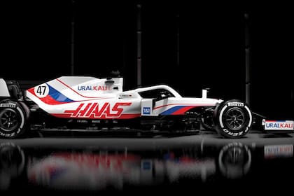 Haas y la Fórmula 1 lo hicieron: los colores de la bandera rusa en un auto de una escudería estadounidense