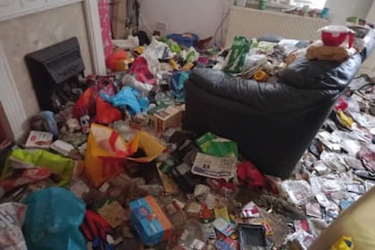 Había un metro de basura dentro de la casa