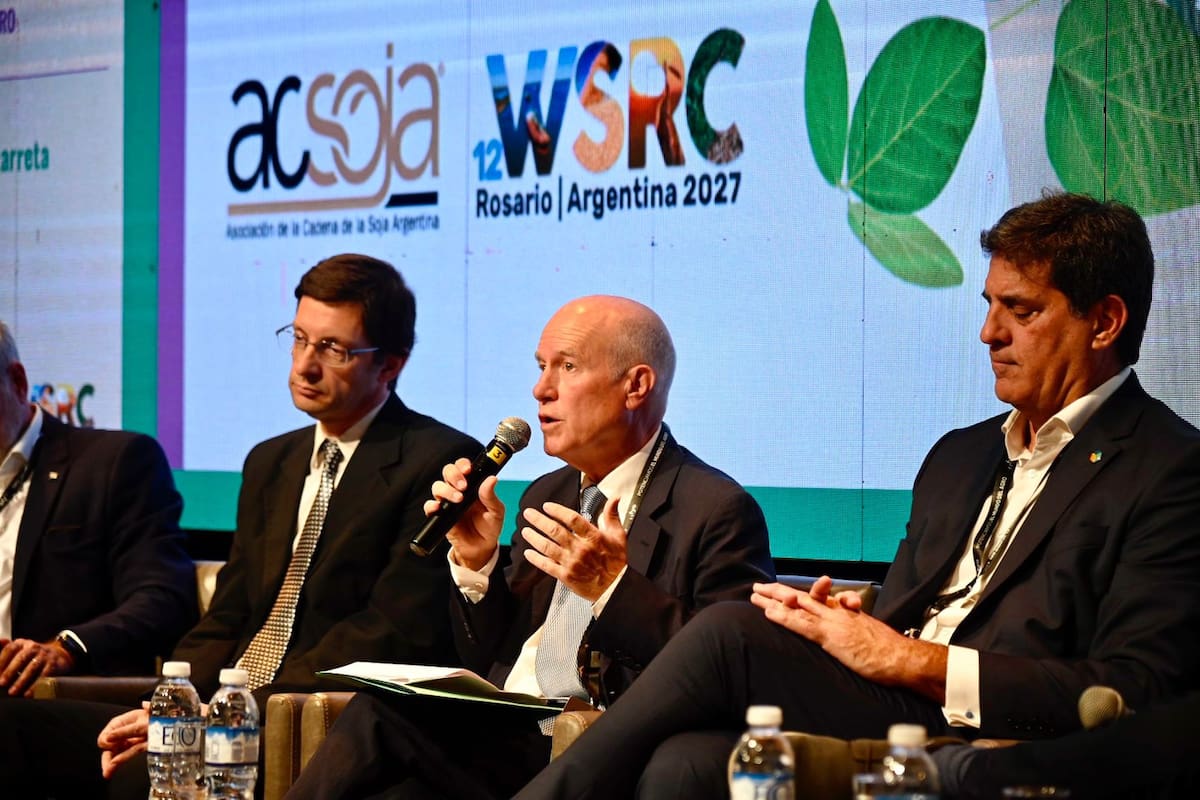Habla Luis Zubizarreta, de Acsoja/Ciara-CEC en el seminario de Acsoja en Rosario