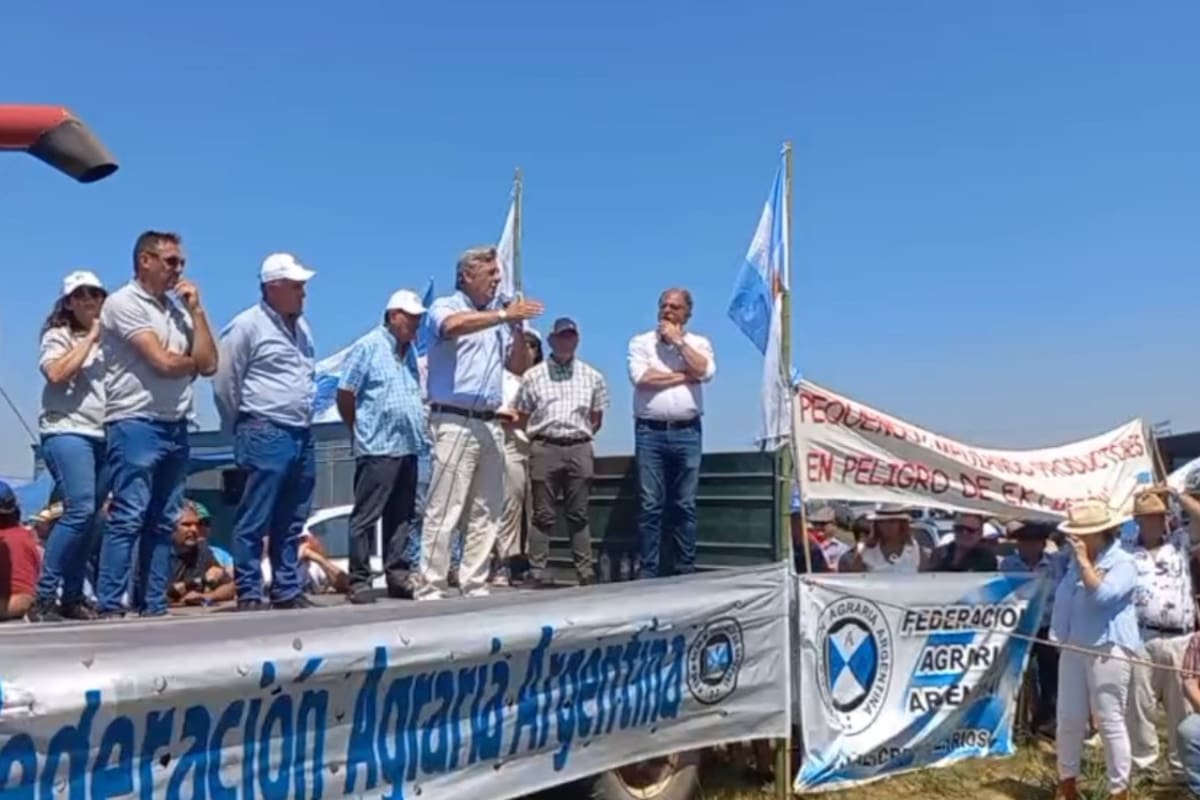 Habla Nicolás Pino, presidente de la Sociedad Rural Argentina (SRA) en la asamblea en Villa Constitución