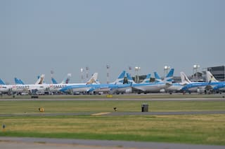 El Gobierno intimó a ATE a prestar el 75% de los servicios en los aeropuertos