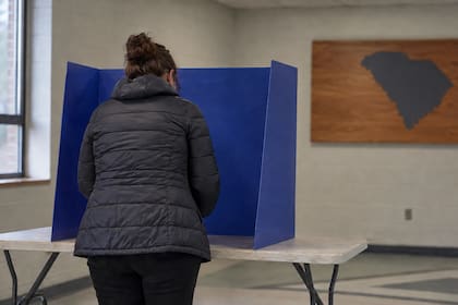 Habrá sanciones contra jurisdicciones y aspirantes demócratas que incumplan el orden establecido por el DNC