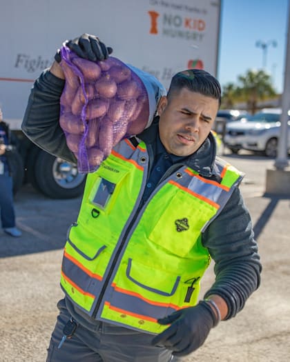 Habrá varias jornadas de entrega de alimentos en San Antonio (FB safoodbank)