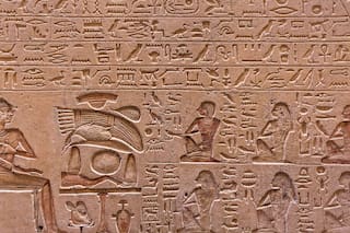 Hay más de 300 misiones de 26 países buscando tesoros entre tumbas, momias y pirámides en Egipto