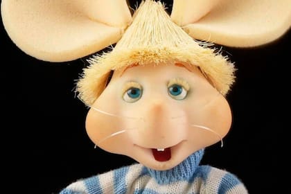 El Topo Gigio fue un personaje muy popular de la televisión argentina desde la década del setenta hasta fines de los ochenta. El nombre de la churrería El Topo fue inspirado en él