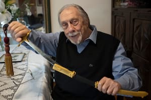 Hace 62 años, Osvaldo Agosto robó el sable corvo del general San Martín del Museo Histórico Nacional