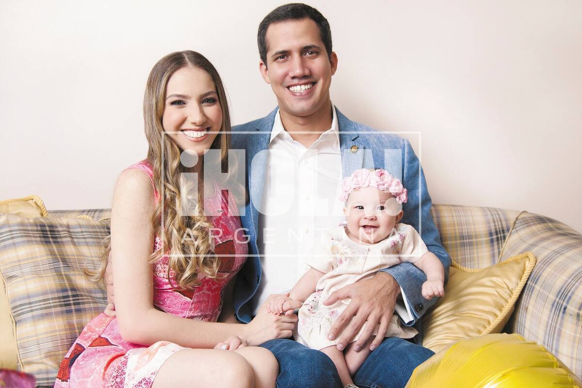 Hace exactamente un año, nos presentaba a su primera hija y nos hablaba de su sueño de ver a Venezuela unida