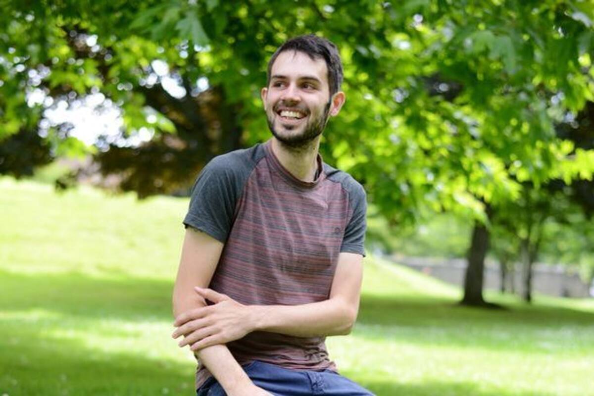 Hace ocho años, Pablo Kelly decidió rechazar los tratamientos recomendados por los médicos