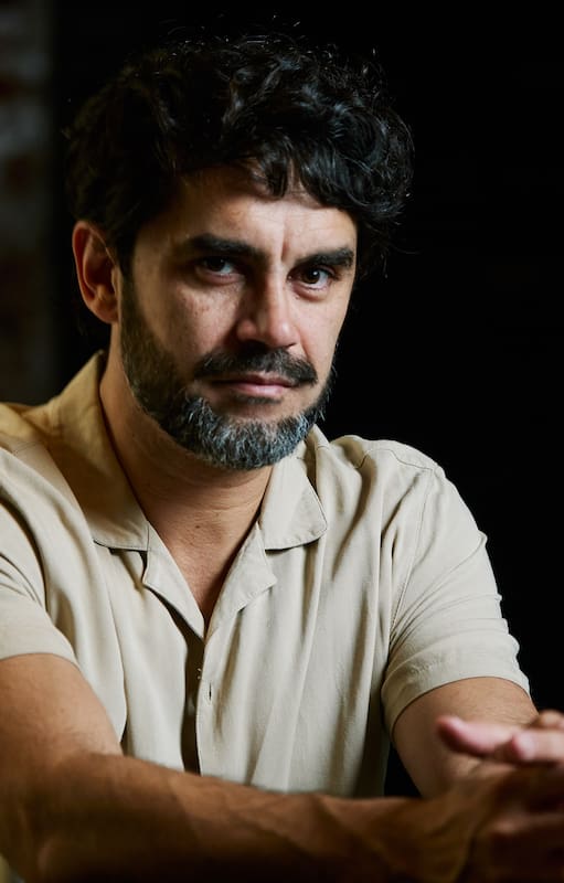 Hace tiempo se alejó del rol de galán para abocarse a construir una carrera que le permita transitar textos que lo interpelen