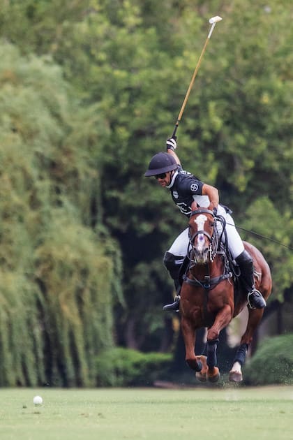 Hace tres años, cuando se retiró con toda la gloria del fútbol (ganó 17 títulos con River), Ponzio empezó a participar en torneos de polo
