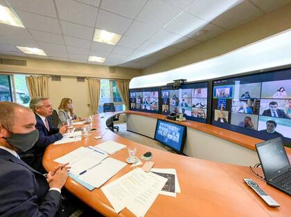 Hace unos días, el presidente Alberto Fernández y el ministro de Economía, Martín Guzmán, se reunieron con 18 fondos de inversión del exterior para invitarlos a invertir en la Argentina