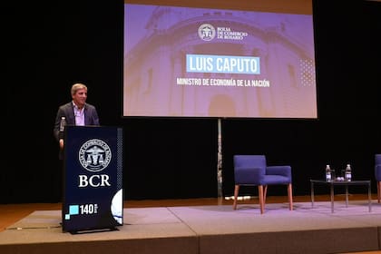 Hace unos meses, el ministro de Economía, Luis Caputo, en una charla en la Bolsa de Comercio de Rosario (BCR) se refirió a la licitación de la Hidrovía