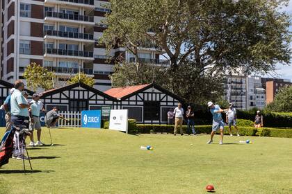 Hace varios años que Zurich acompañar el golf profesional en la región.