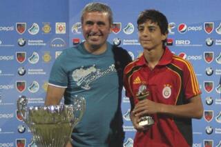 ¿Qué es de la vida de...Gheorghe Hagi?