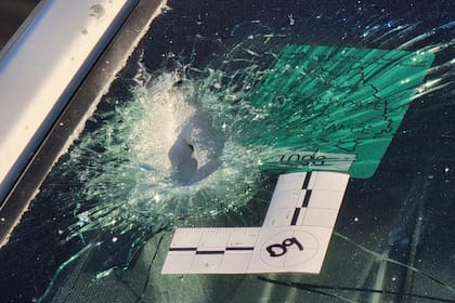 Hale disparó a los vehículos policiales que llegaban desde una ventana del segundo piso