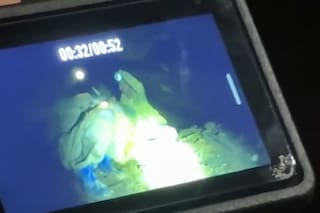 Buzos del histórico rescate de Tailandia hallaron a cinco de las siete personas atrapadas en una cueva de Laos