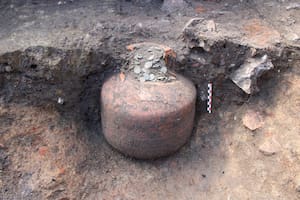 Desentierran vasijas con un tesoro romano de 1700 años: dónde y qué tenían dentro