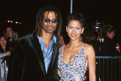 Halle Berry se casó con el compositor Eric Bénet en 2001