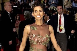 Halle Berry sorprendió a todos al usar de nuevo el icónico vestido con el que ganó el Oscar en 2002