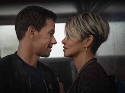 Halle Berry y Mark Wahlberg en El sindicato