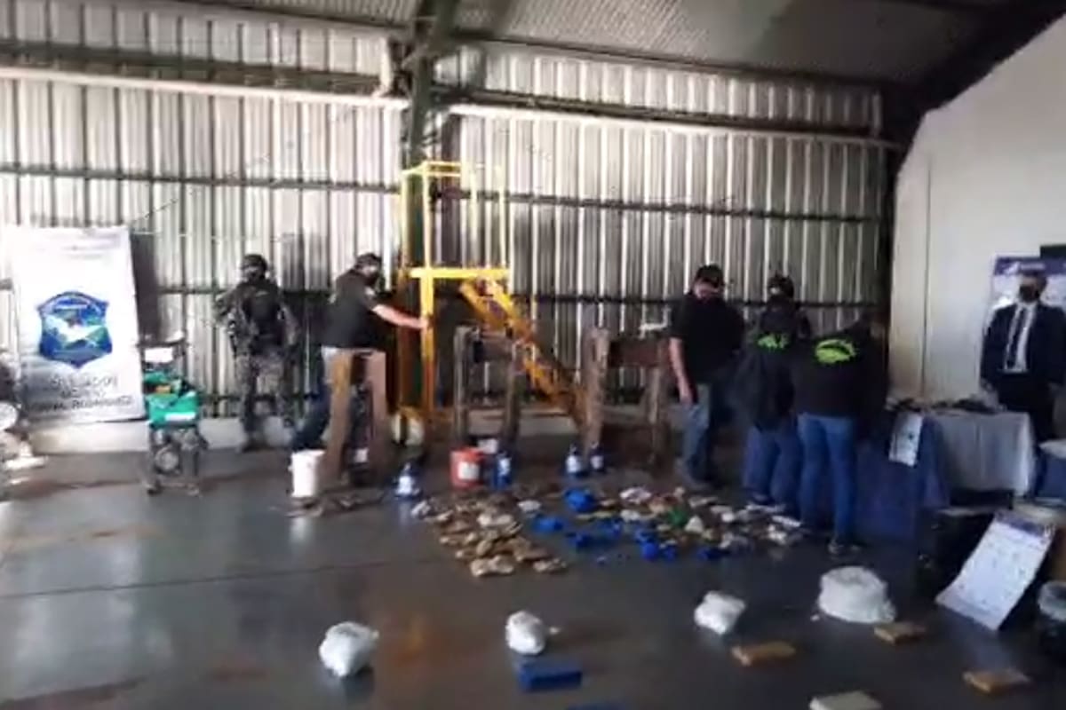 Halloween Blanco. Los secretos detrás de 80 kilos de cocaína secuestrados