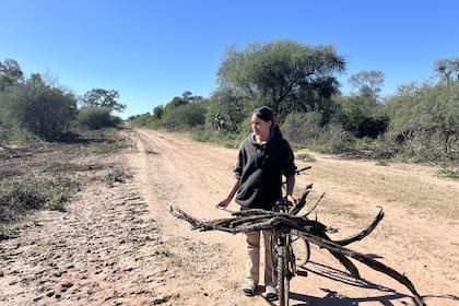 La odisea de Celene para llegar a la escuela y el peor dilema de una familia