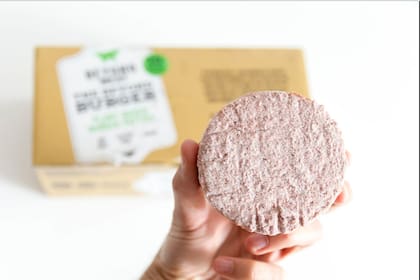 Hamburguesas hechas a base de proteínas vegetales