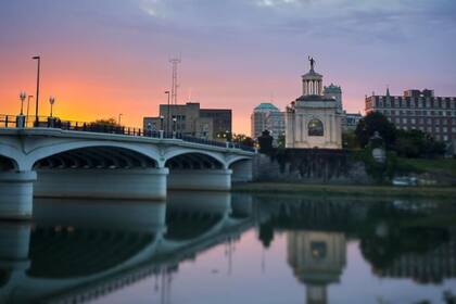 Hamilton, en Ohio, ofrece incentivos económicos para que se muden los profesionales graduados