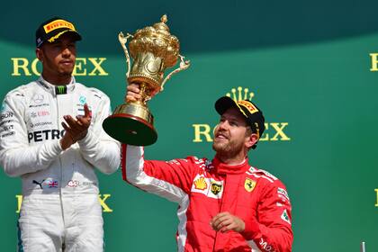 Hamilton, enojado con Ferrari
