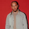 Lewis Hamilton restauró un legendario Ferrari de los 90 tras permanecer más de 30 años guardado