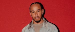 Lewis Hamilton restauró un legendario Ferrari de los 90 tras permanecer más de 30 años guardado
