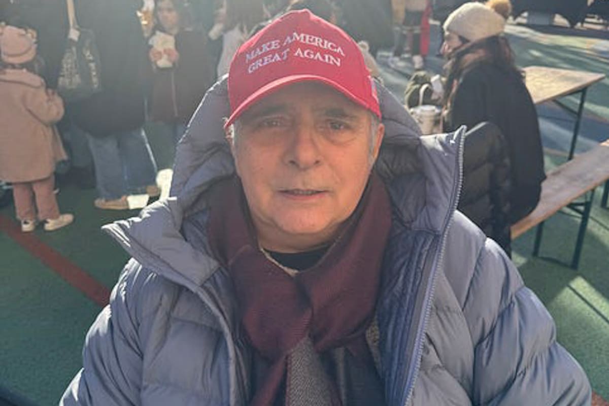 Hanif Kureishi, después de comprarse una gorra MAGA, intentó convertirse en fascista