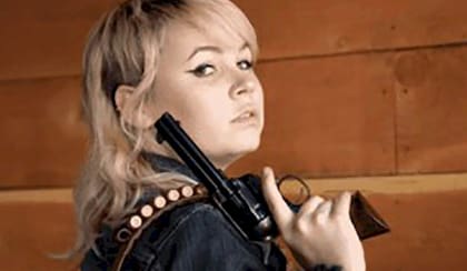 La joven armera Hannah Gutiérrez-Reed, una de las señaladas por Baldwin como responsables de la tragedia