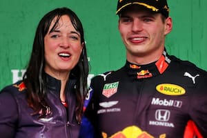Hannah Schmitz con Max Verstappen, felices